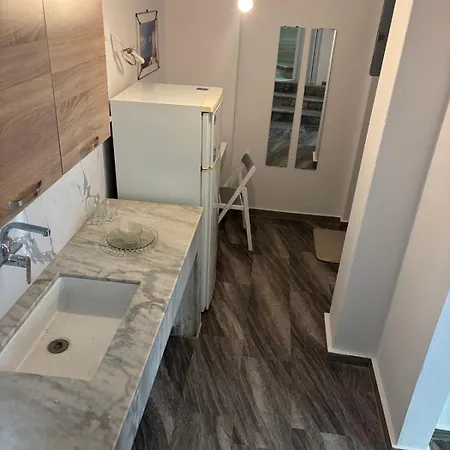 Lejlighed Michaniona Apartment