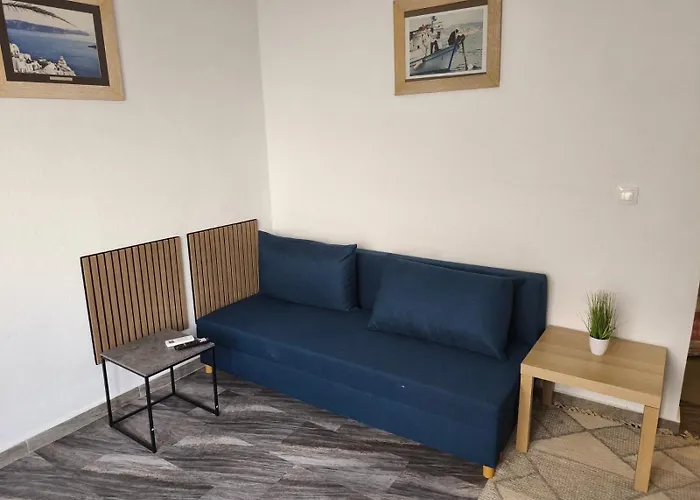 Lejlighed Michaniona Apartment *